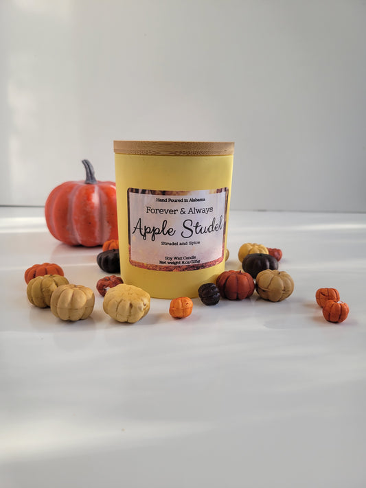 Apple Strudel Candle